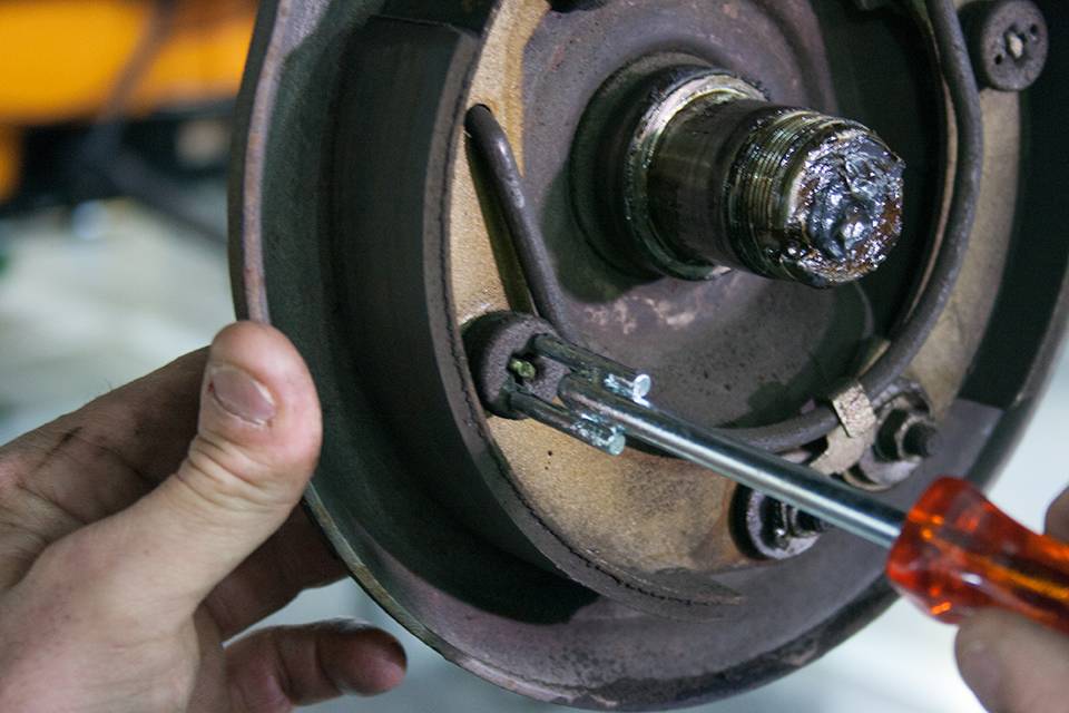 Outil De Rodage De Cylindre De Frein Amosfun - Réglable 19-64 Mm, Avec Arbre Flexible, Pour Moteur Auto/tracteur